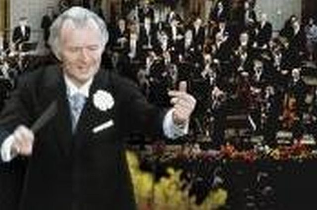 Willi Boskovsky dirigiert die Wiener Philharmoniker beim Neujahrskonzert 1979